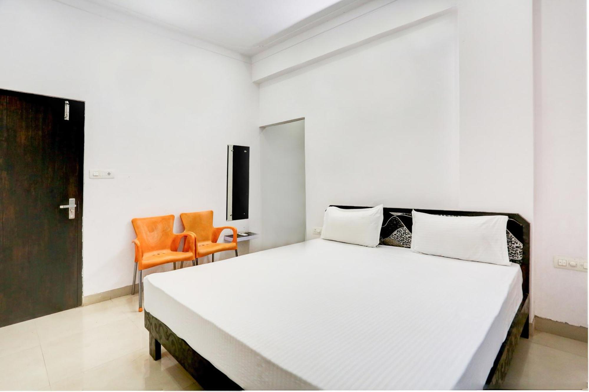 Super Hotel O Goverdhan Villa Ουνταϊπούρ Εξωτερικό φωτογραφία