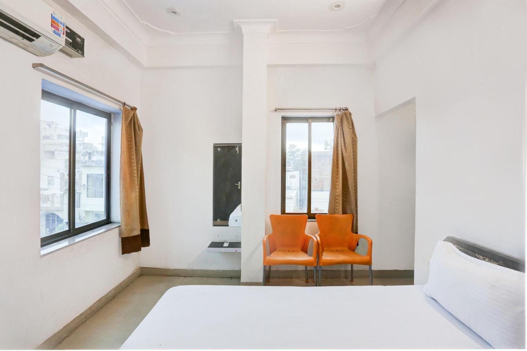 Super Hotel O Goverdhan Villa Ουνταϊπούρ Εξωτερικό φωτογραφία