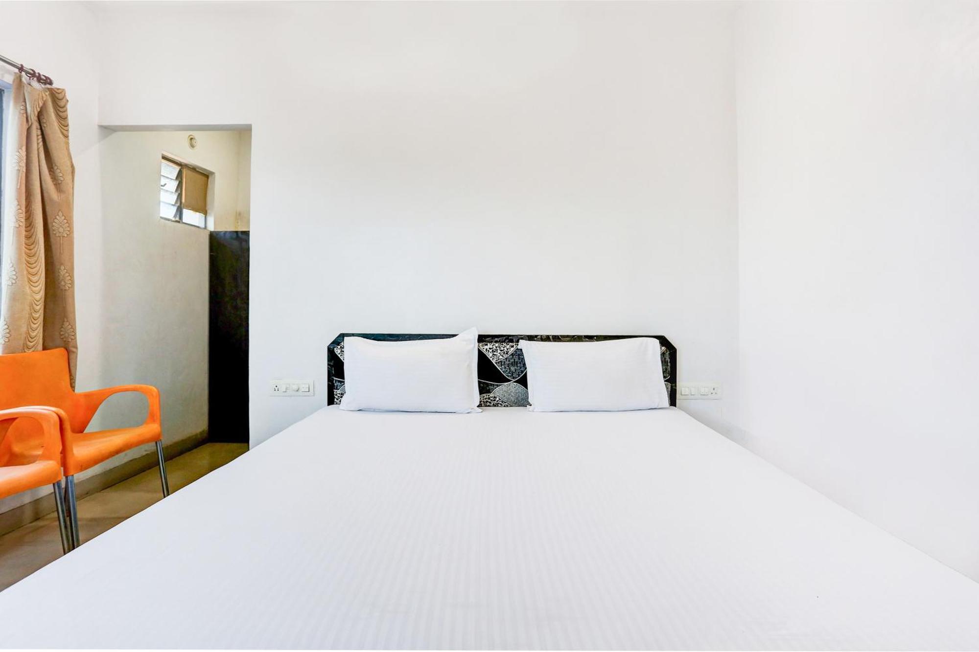 Super Hotel O Goverdhan Villa Ουνταϊπούρ Εξωτερικό φωτογραφία